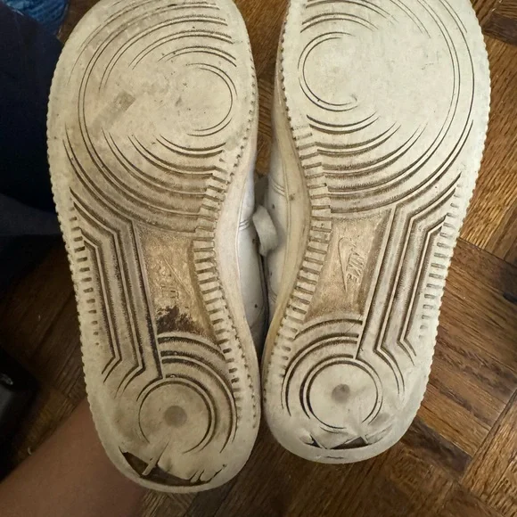 Nike Beat Up Air Force 1s - Picture 11 of 11